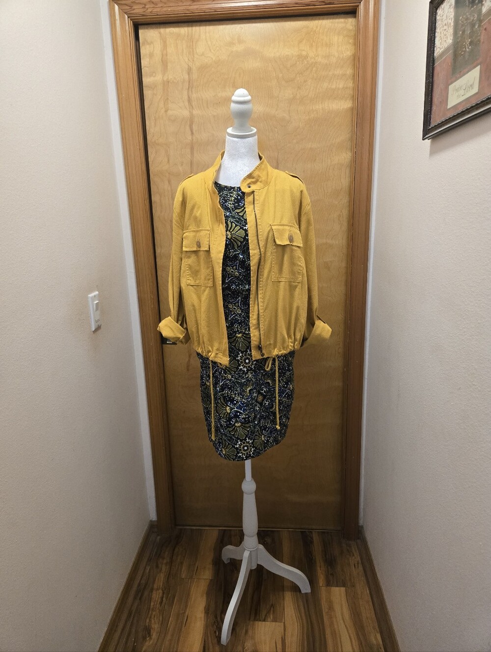 Mustard Yellow Drawstring Lightweight Jacket Size L